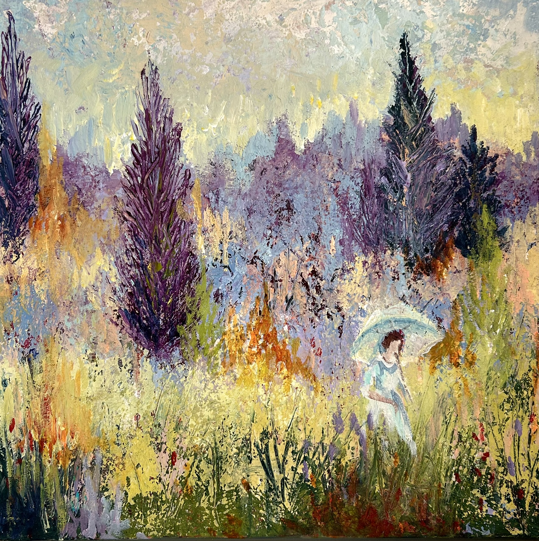Gemälde mit Zypressen und Sonnenlicht, Dame mit Sonnenschirm im Blumenfeld